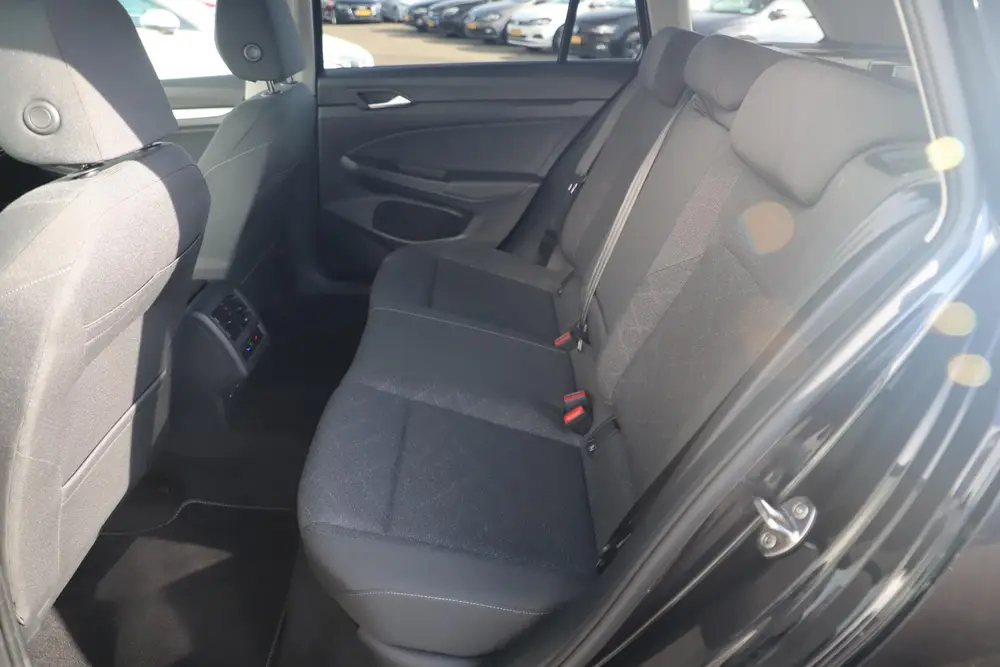 Volkswagen Golf Variant 1.0 eTSI Life Automaat Virtual Cockp uit 2023, foto 7