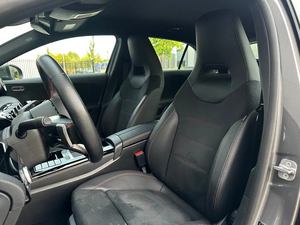 Mercedes-Benz A-Klasse 250 e AMG Line Facelift Keyless Sfeer uit 2023, foto 11