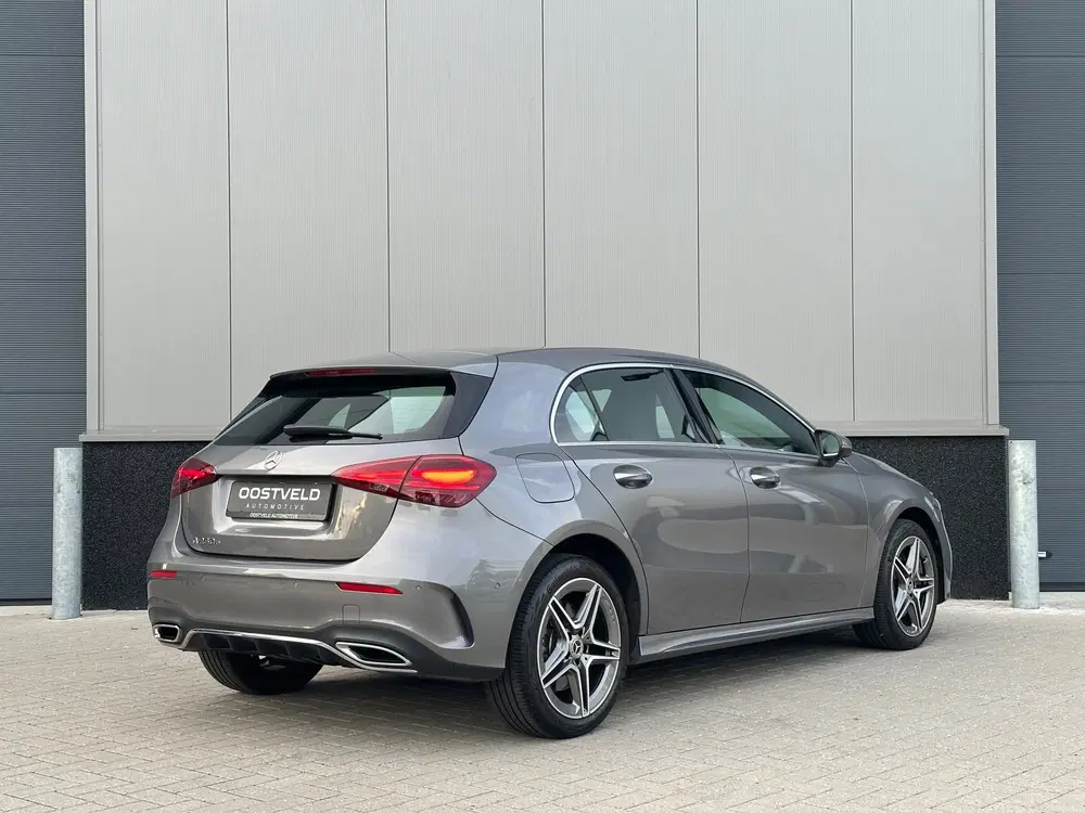 Mercedes-Benz A-Klasse 250 e AMG Line Facelift Keyless Sfeer uit 2023, foto 2