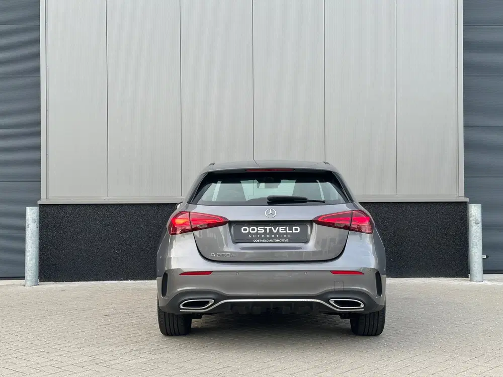 Mercedes-Benz A-Klasse 250 e AMG Line Facelift Keyless Sfeer uit 2023, foto 9