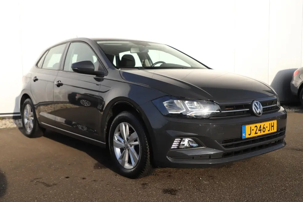Volkswagen Polo 1.0 TSI Comfortline 95PK NAP Clima 15 inch L uit 2020, foto 3