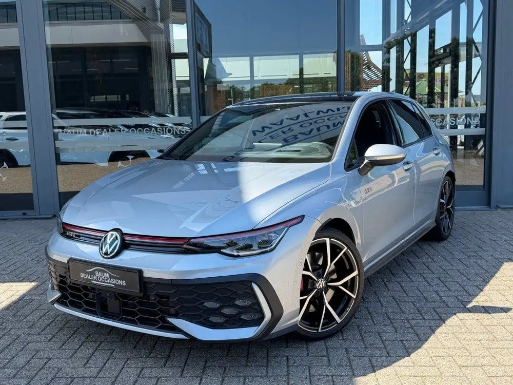 Volkswagen Golf 2.0 TSI GTI 265PK AUTOMAAT PANO NAVI CAMERA uit 2025