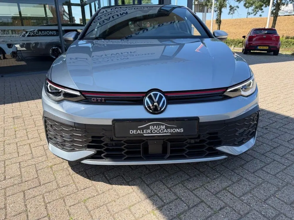 Volkswagen Golf 2.0 TSI GTI 265PK AUTOMAAT PANO NAVI CAMERA uit 2025, foto 2