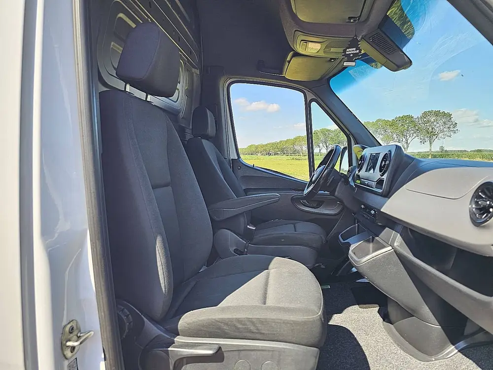 Mercedes-Benz Sprinter 314 uit 2020, foto 7