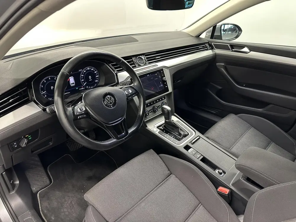 Volkswagen Passat Variant 1.5 TSI Highline NAVI CARPLAY CRUI uit 2019, foto 15