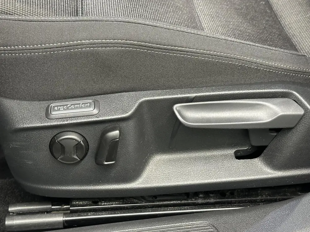 Volkswagen Passat Variant 1.5 TSI Highline NAVI CARPLAY CRUI uit 2019, foto 16