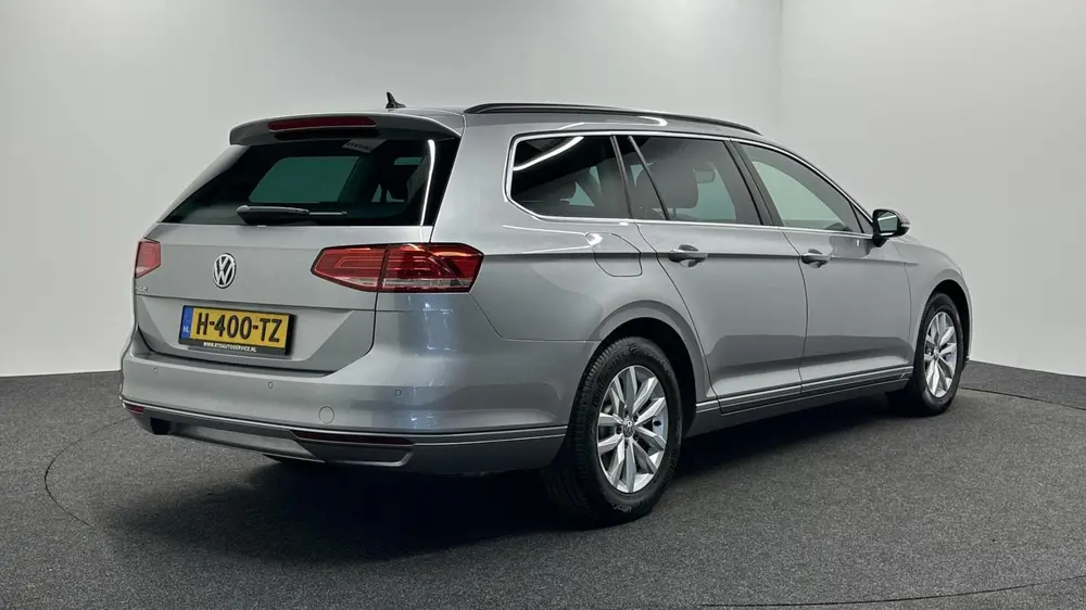 Volkswagen Passat Variant 1.5 TSI Highline NAVI CARPLAY CRUI uit 2019, foto 5