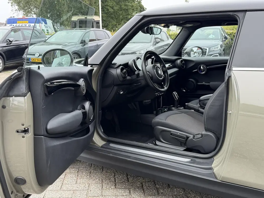 Mini Cooper 1.5 Cooper Chili NAVI uit 2019, foto 12