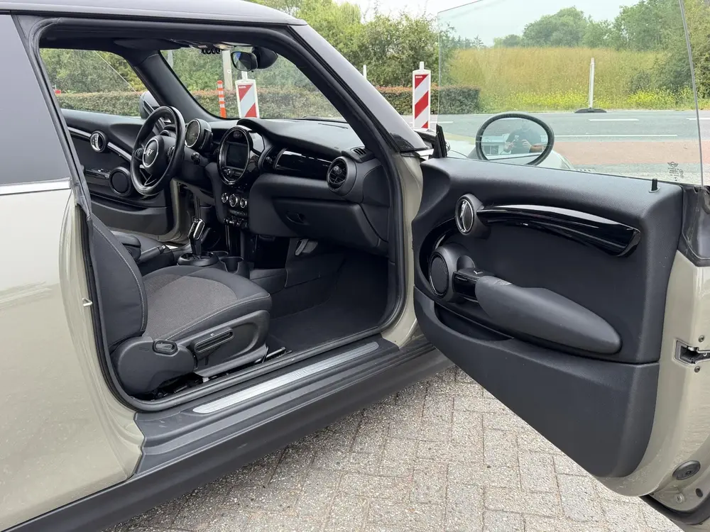 Mini Cooper 1.5 Cooper Chili NAVI uit 2019, foto 13