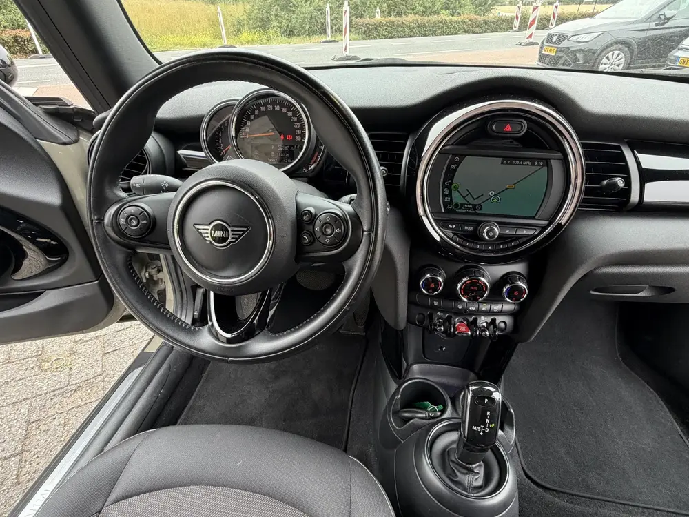 Mini Cooper 1.5 Cooper Chili NAVI uit 2019, foto 16
