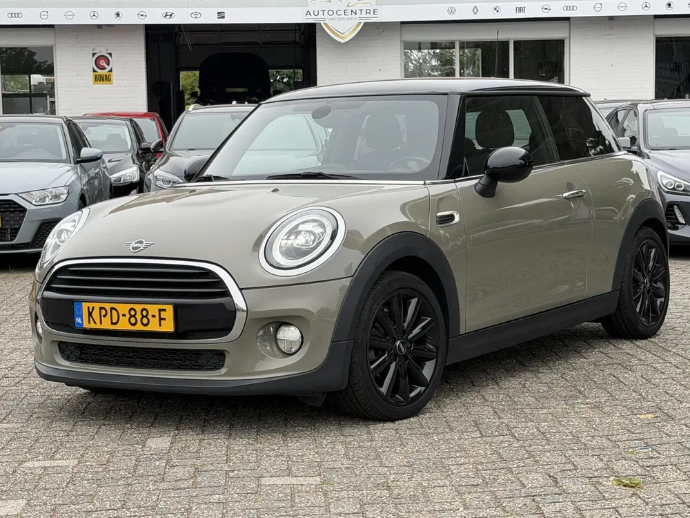 Mini Cooper 1.5 Cooper Chili NAVI uit 2019, foto 2