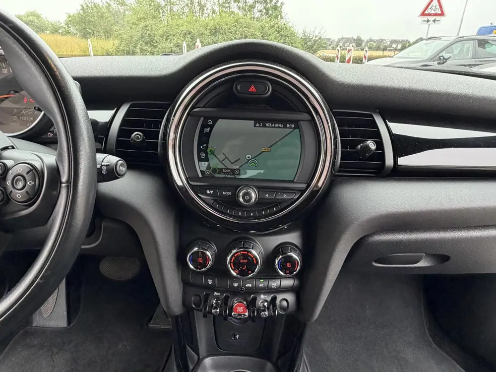 Mini Cooper 1.5 Cooper Chili NAVI uit 2019, foto 20