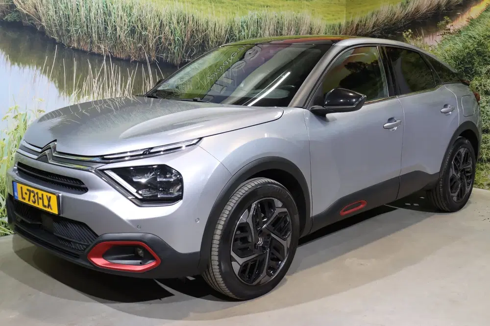 Citroën C4 Citroen C4 1.2 Puretech Shine uit 2021, foto 3