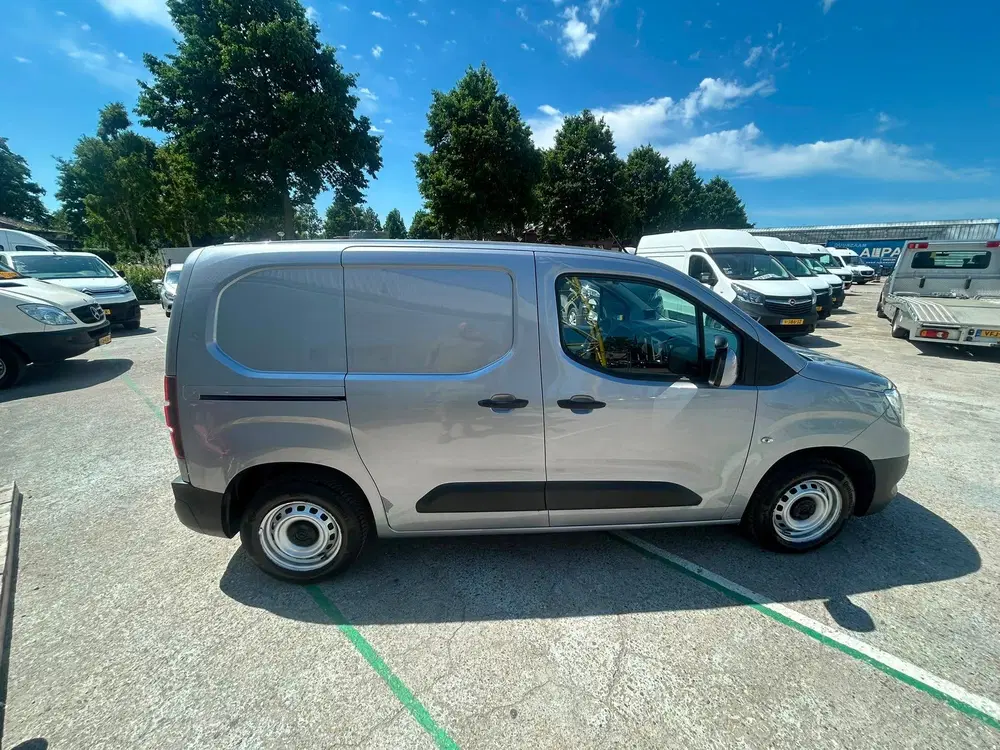 Opel Combo 1.5D L1H1 Edition euro 6 uit 2020, foto 8