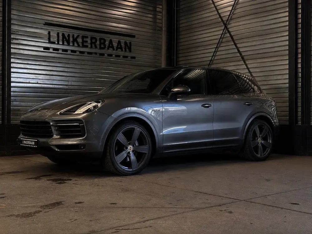 Porsche Cayenne 3.0 E-Hybrid uit 2020