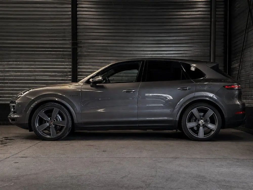 Porsche Cayenne 3.0 E-Hybrid uit 2020, foto 12