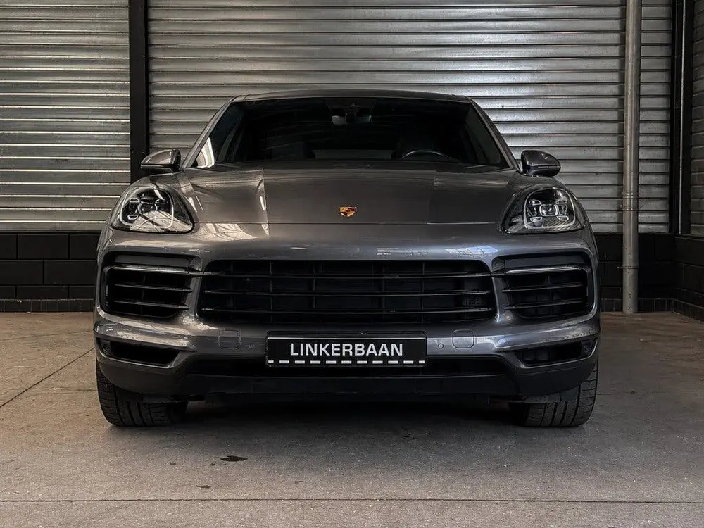 Porsche Cayenne 3.0 E-Hybrid uit 2020, foto 14