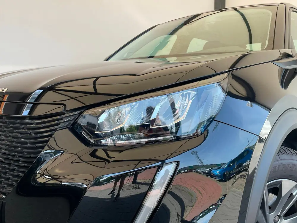 Peugeot 2008 uit 2021, foto 8