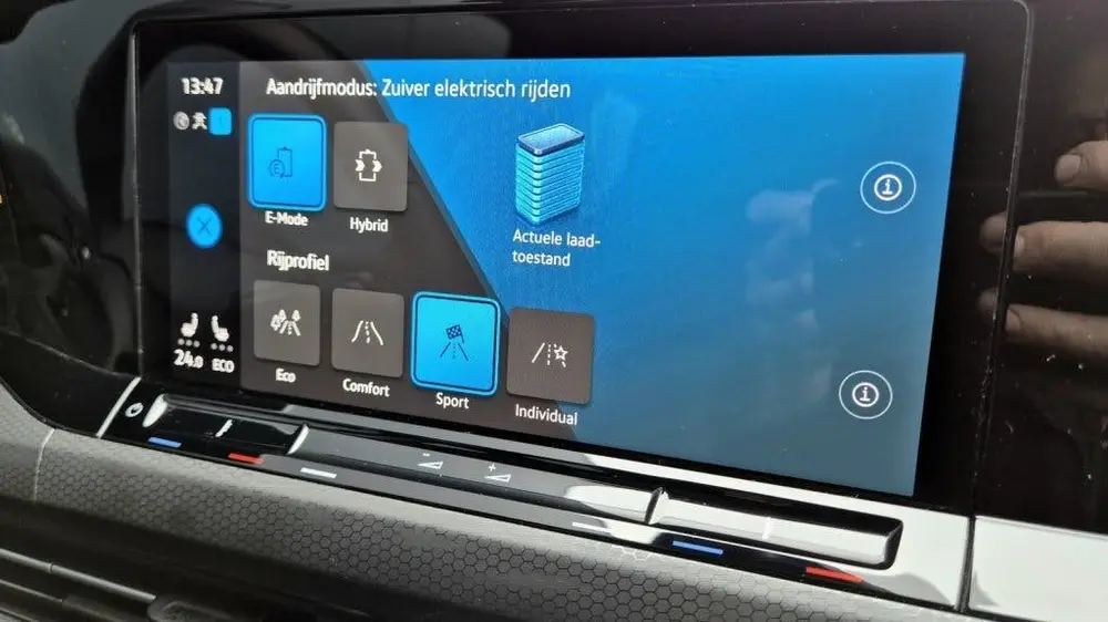 Volkswagen Golf 1.4 eHybrid GTE | Led | Virtual | Stoelverw uit 2022, foto 12