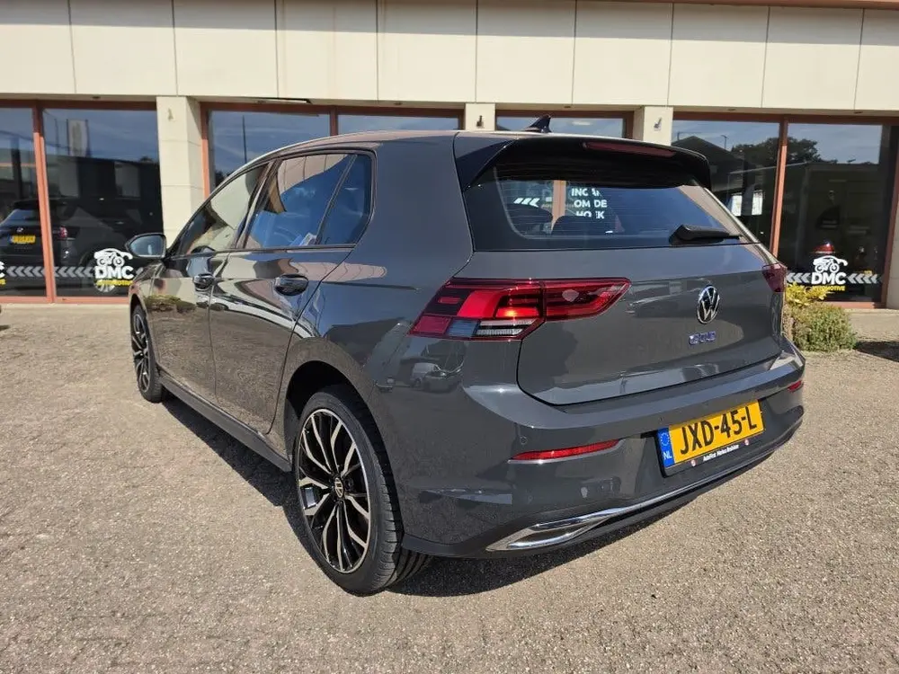 Volkswagen Golf 1.4 eHybrid GTE | Led | Virtual | Stoelverw uit 2022, foto 9