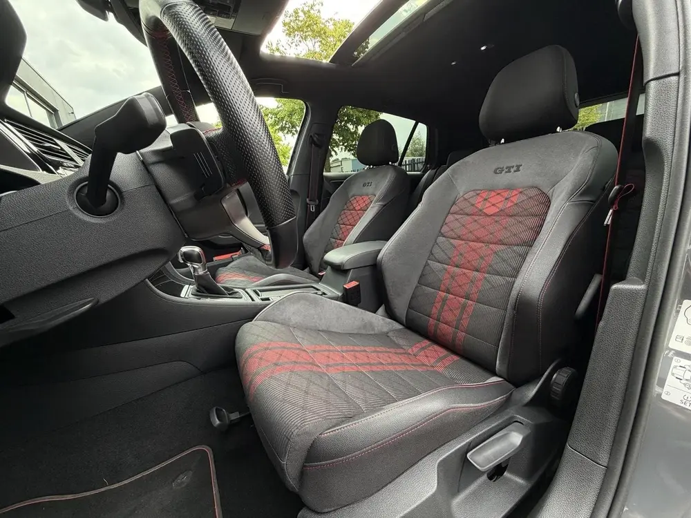 Volkswagen Golf 2.0 GTI TCR | Navigatie | Panoramadak | Virt uit 2019, foto 19