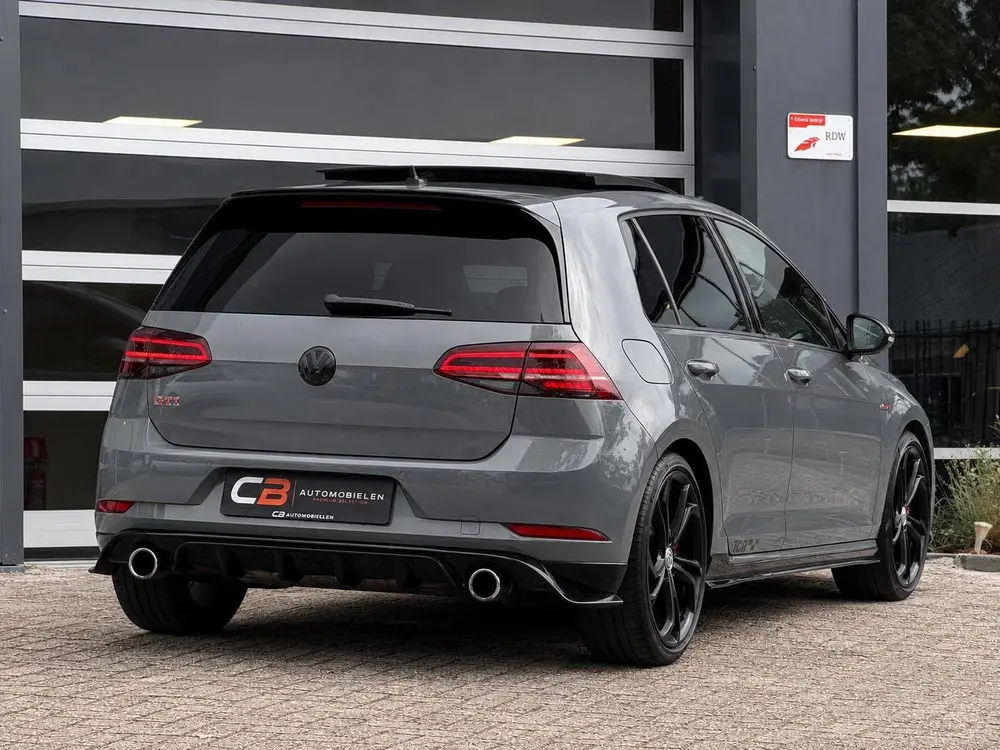 Volkswagen Golf 2.0 GTI TCR | Navigatie | Panoramadak | Virt uit 2019, foto 3