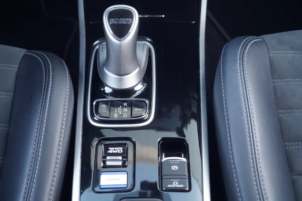 Mitsubishi Outlander 2.4 PHEV Pure+ / 18 Inch / 119dkm NAP / uit 2019, foto 15