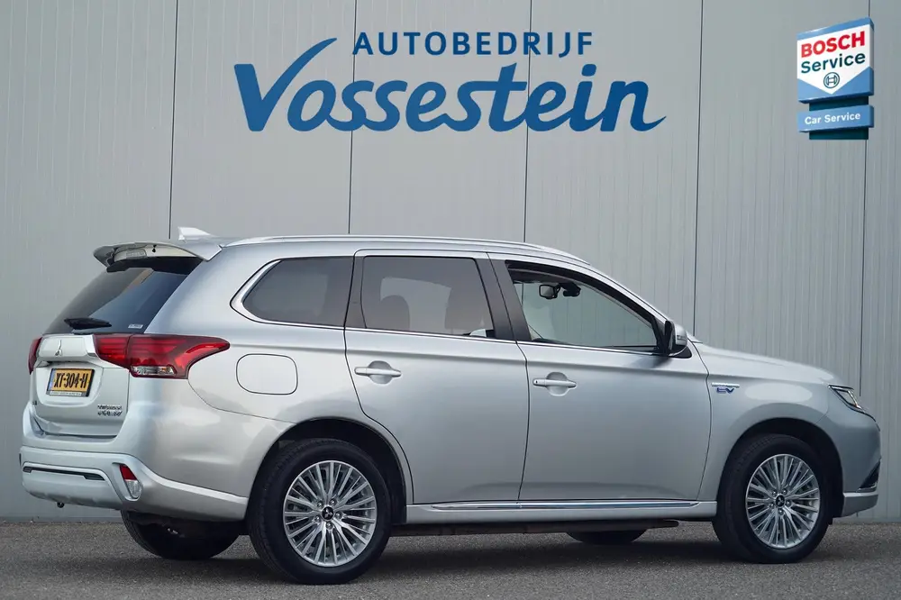 Mitsubishi Outlander 2.4 PHEV Pure+ / 18 Inch / 119dkm NAP / uit 2019, foto 2