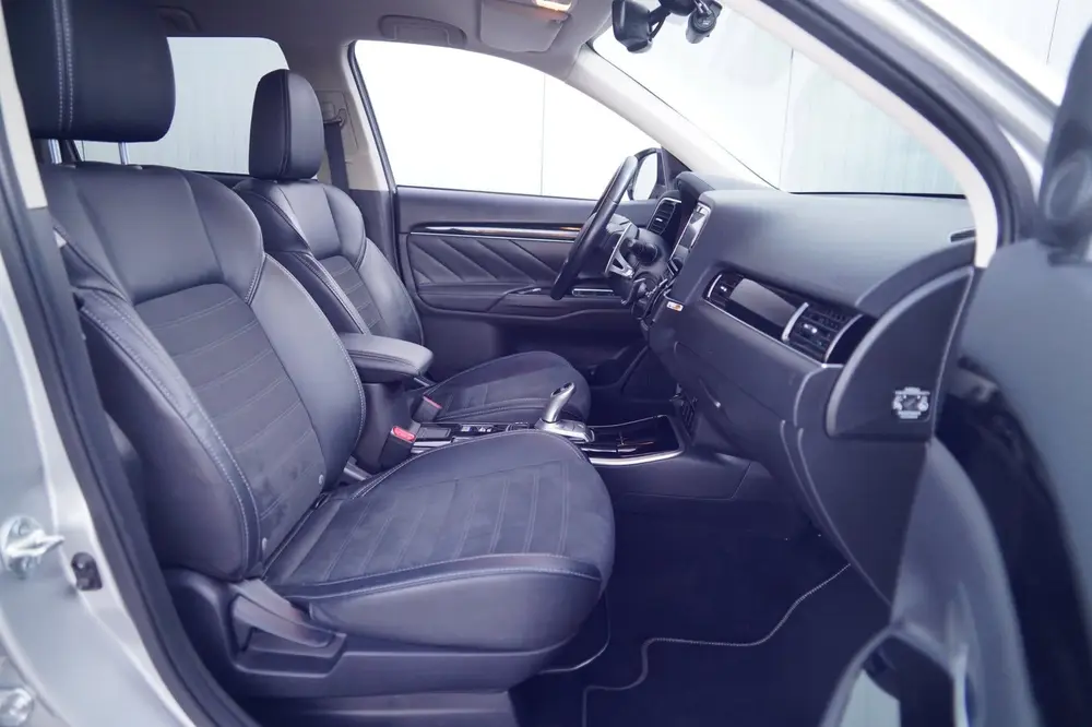 Mitsubishi Outlander 2.4 PHEV Pure+ / 18 Inch / 119dkm NAP / uit 2019, foto 5