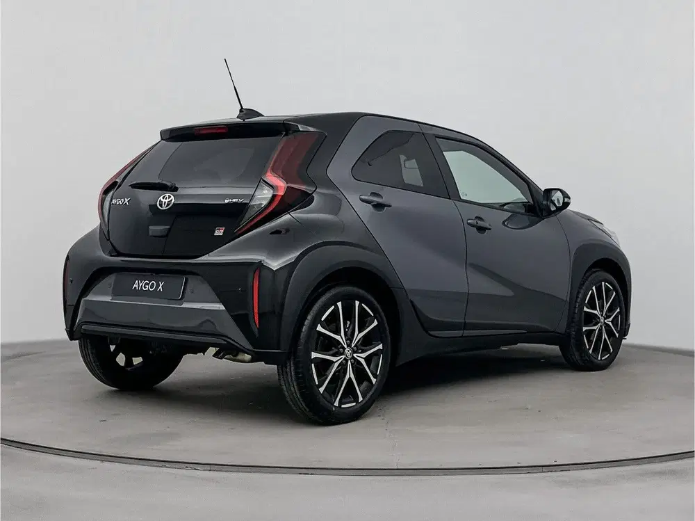 Toyota Aygo X Hybrid 115 GR Sport uit 2026, foto 2