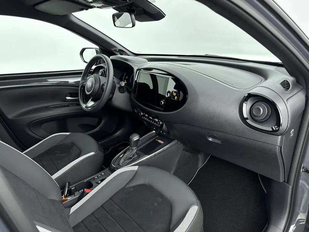 Toyota Aygo X Hybrid 115 GR Sport uit 2026, foto 6