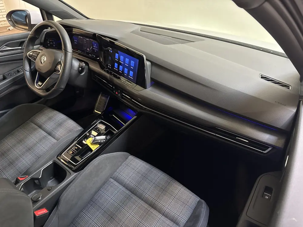 Volkswagen Golf GTE 245PK HYBRID SPORT CARPLAY/ACC/SFEERVERL uit 2022, foto 14