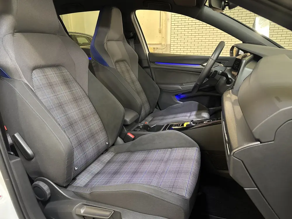 Volkswagen Golf GTE 245PK HYBRID SPORT CARPLAY/ACC/SFEERVERL uit 2022, foto 20