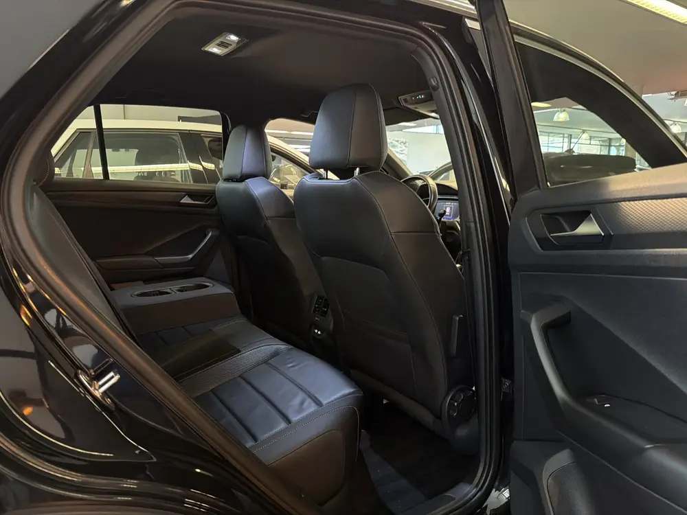 Volkswagen T-Roc R 2.0 TSI 300PK DSG 4MOTION R-SPORT LEDER/C uit 2021, foto 19