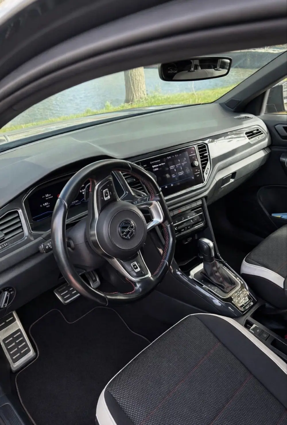 Volkswagen T-Roc 2.0 TDI 150pk 7-DSG 2019 Grijs uit 2019, foto 6