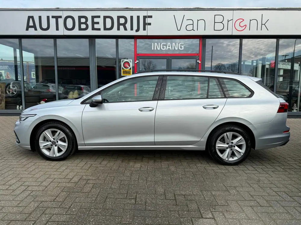 Volkswagen Golf Variant 1.0 TSI Life | ACC | Trekhaak | PDC uit 2022, foto 2