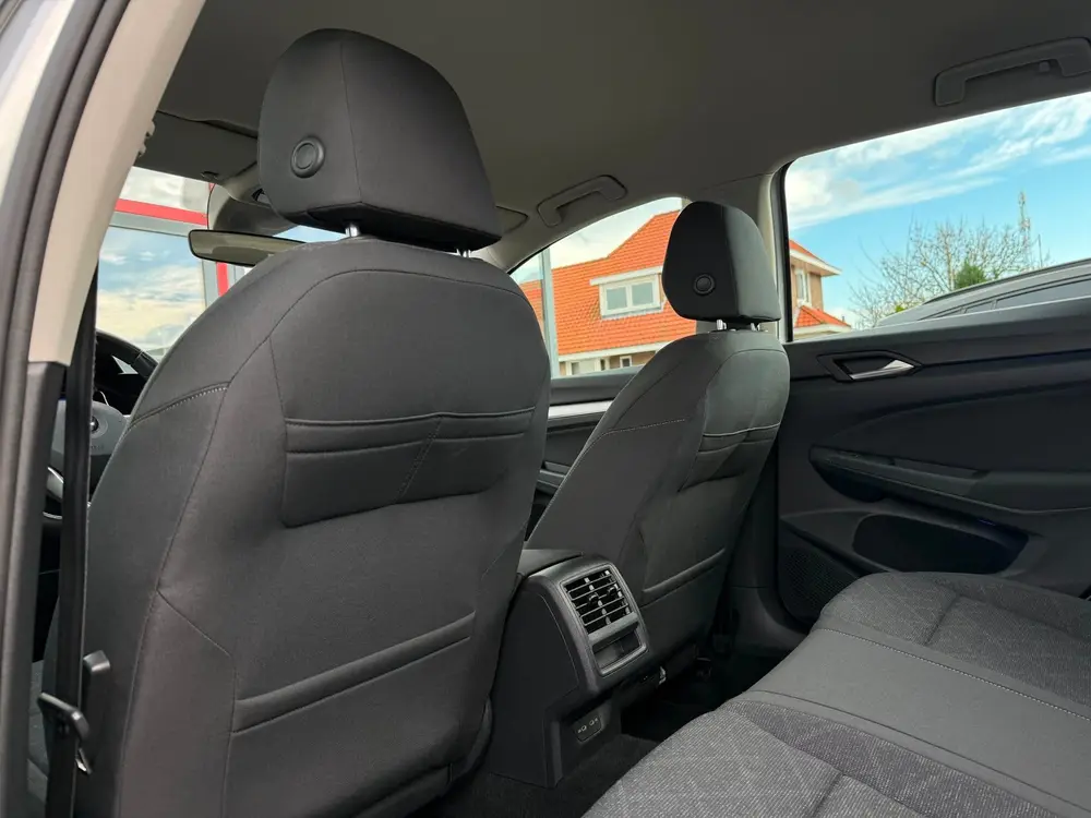 Volkswagen Golf Variant 1.0 TSI Life | ACC | Trekhaak | PDC uit 2022, foto 20