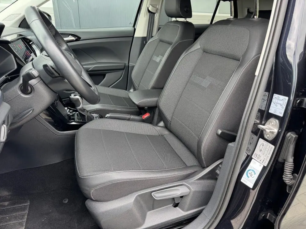 Volkswagen T-Cross 1.0 TSI 110pk Style DSG uit 2023, foto 17