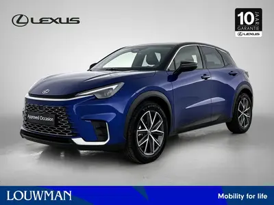 Lexus LBX Emotion 2WD uit 2024
