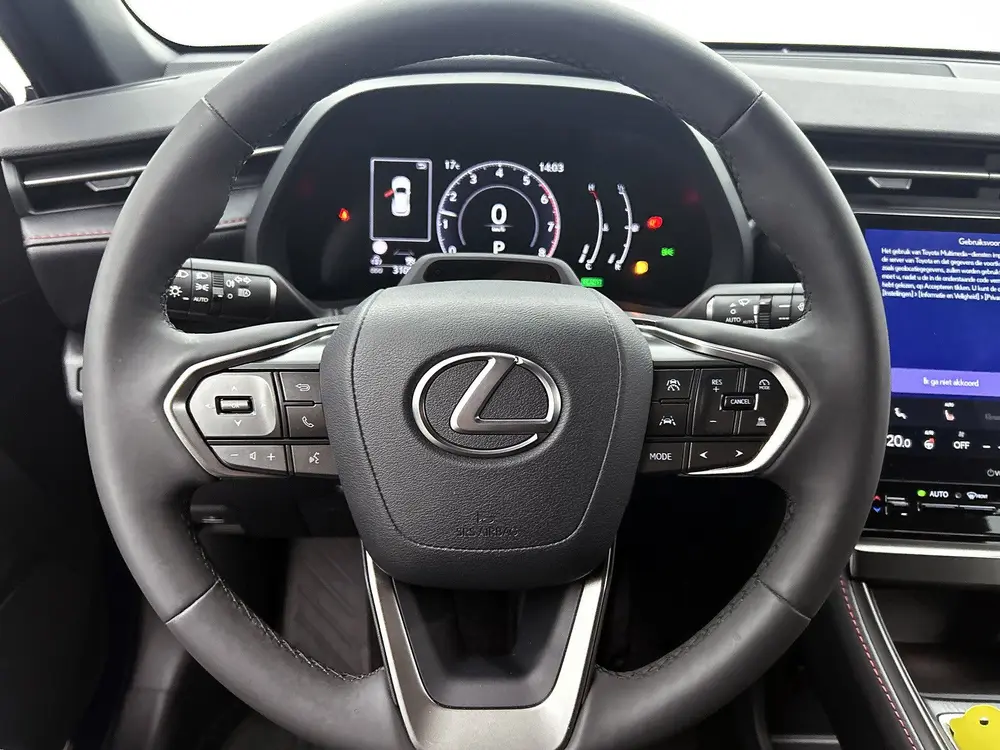 Lexus LBX Emotion 2WD uit 2024, foto 18