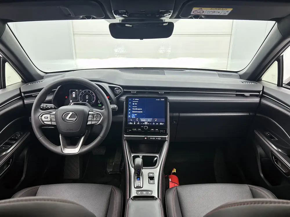 Lexus LBX Emotion 2WD uit 2024, foto 4