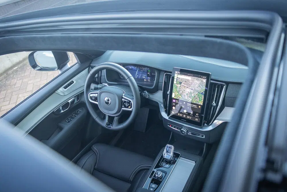 Volvo XC90 2.0 T8 Plug-in hybrid AWD Ultra Black Ed. uit 2026, foto 5