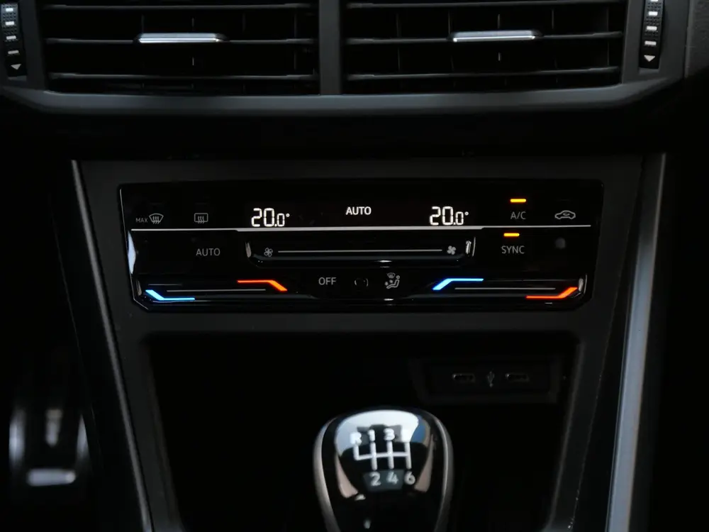 Volkswagen Taigo 1.0TSi R-LINE/ PANORAMADAK/ MATRIX LED/ NL uit 2022, foto 11