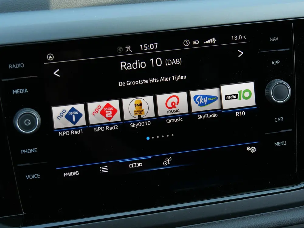 Volkswagen Taigo 1.0TSi R-LINE/ PANORAMADAK/ MATRIX LED/ NL uit 2022, foto 14