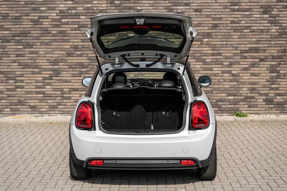 Mini Electric Classic uit 2022, foto 11