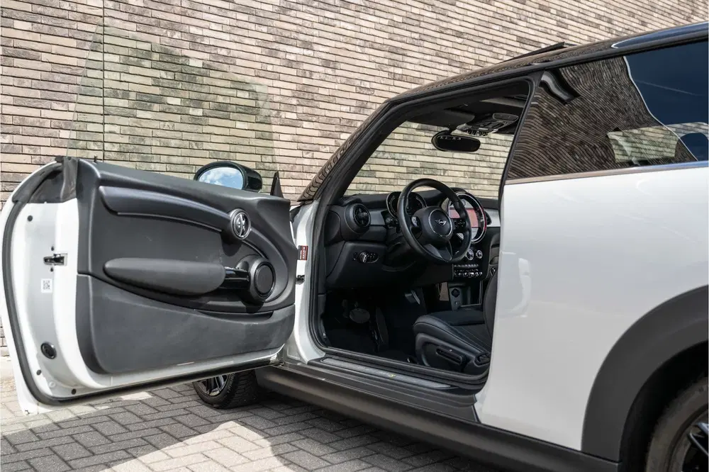 Mini Electric Classic uit 2022, foto 15