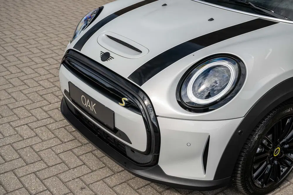 Mini Electric Classic uit 2022, foto 6