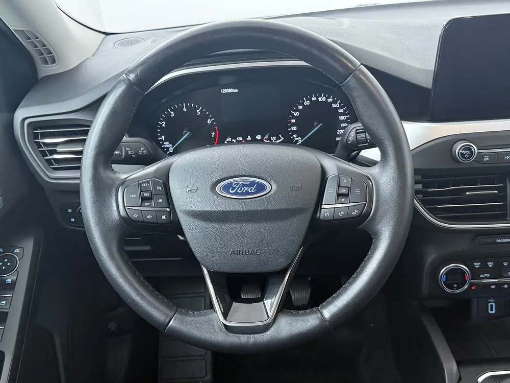 Ford Focus EcoBoost uit 2019, foto 12