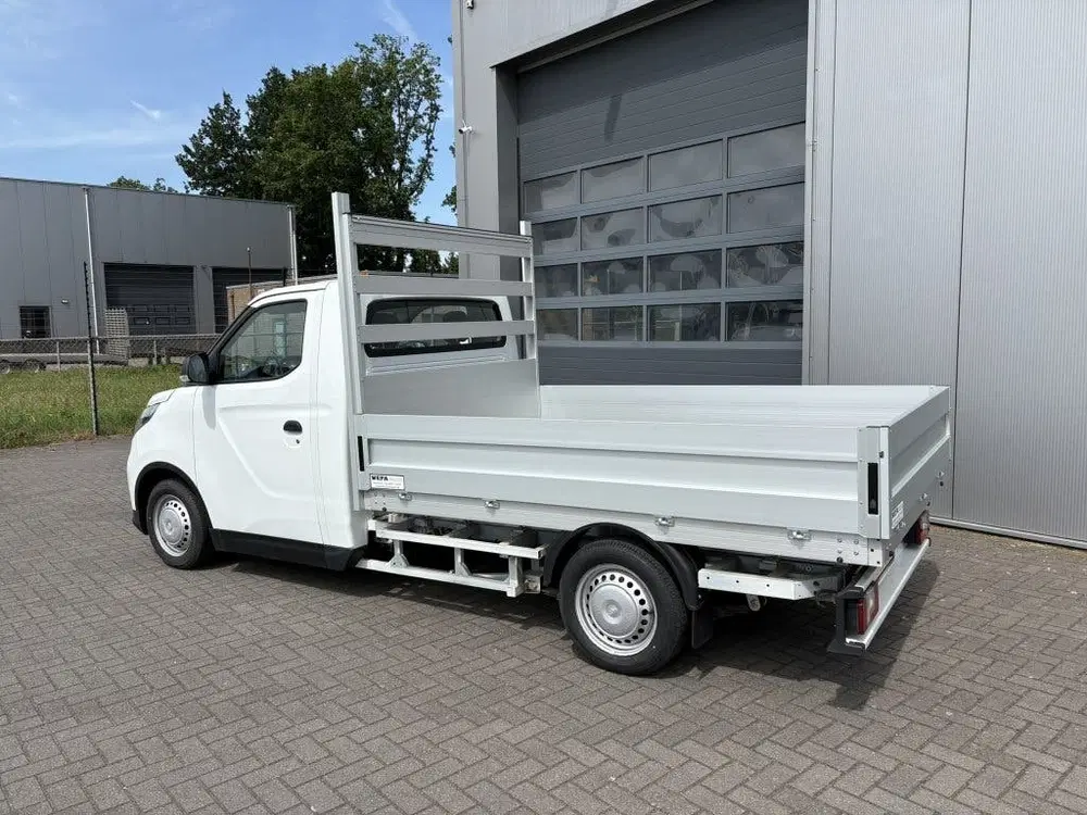 Maxus eDeliver 3 50 kWh L2 open laadbak (bj 2025) uit 2025, foto 2
