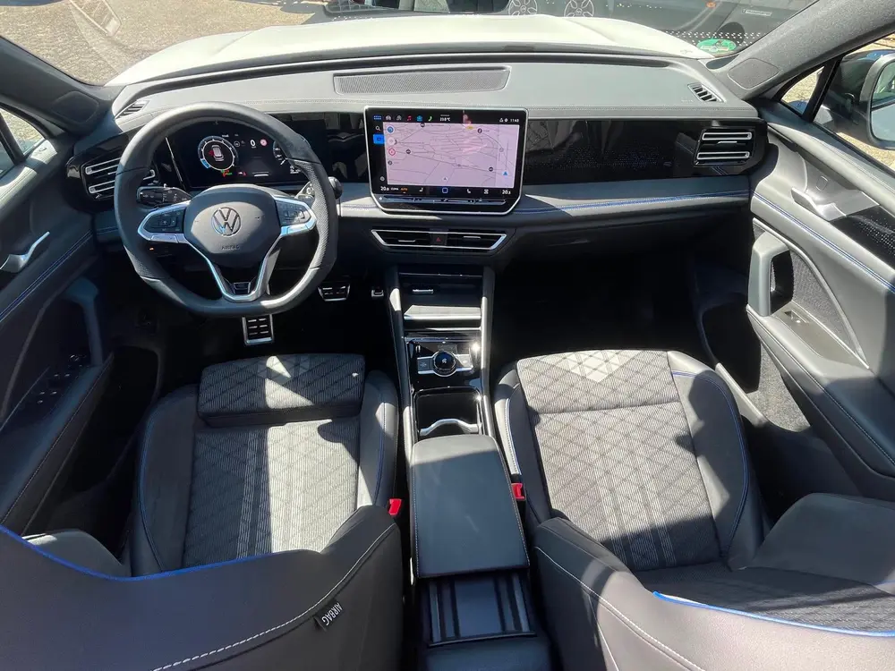 Volkswagen Tiguan 1.5 eTSI R-Line 1EIG pano trekh 20" IQ 360 uit 2025, foto 13